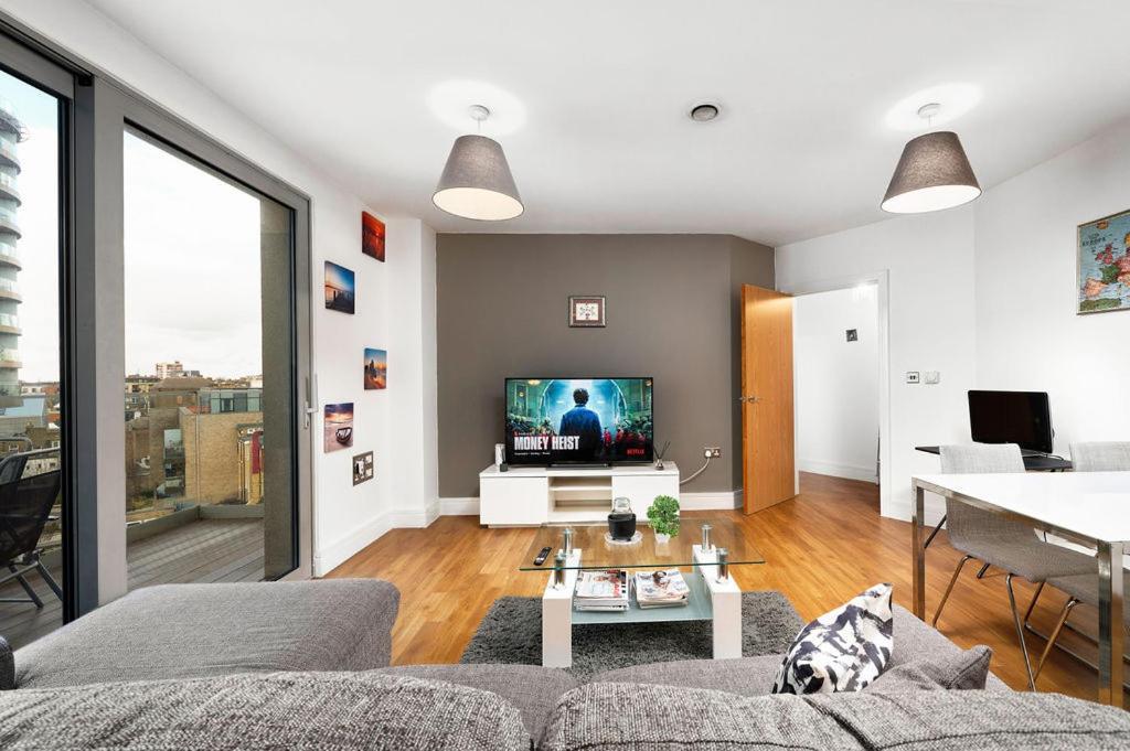Modern Serviced 3-Bedroom Flat In East 伦敦 外观 照片