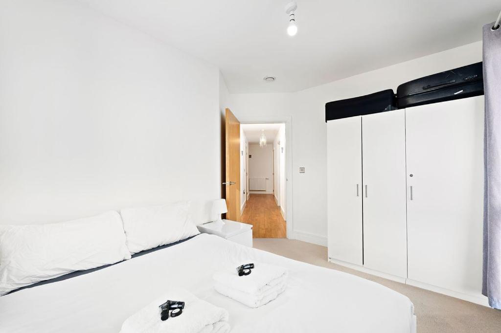 Modern Serviced 3-Bedroom Flat In East 伦敦 外观 照片